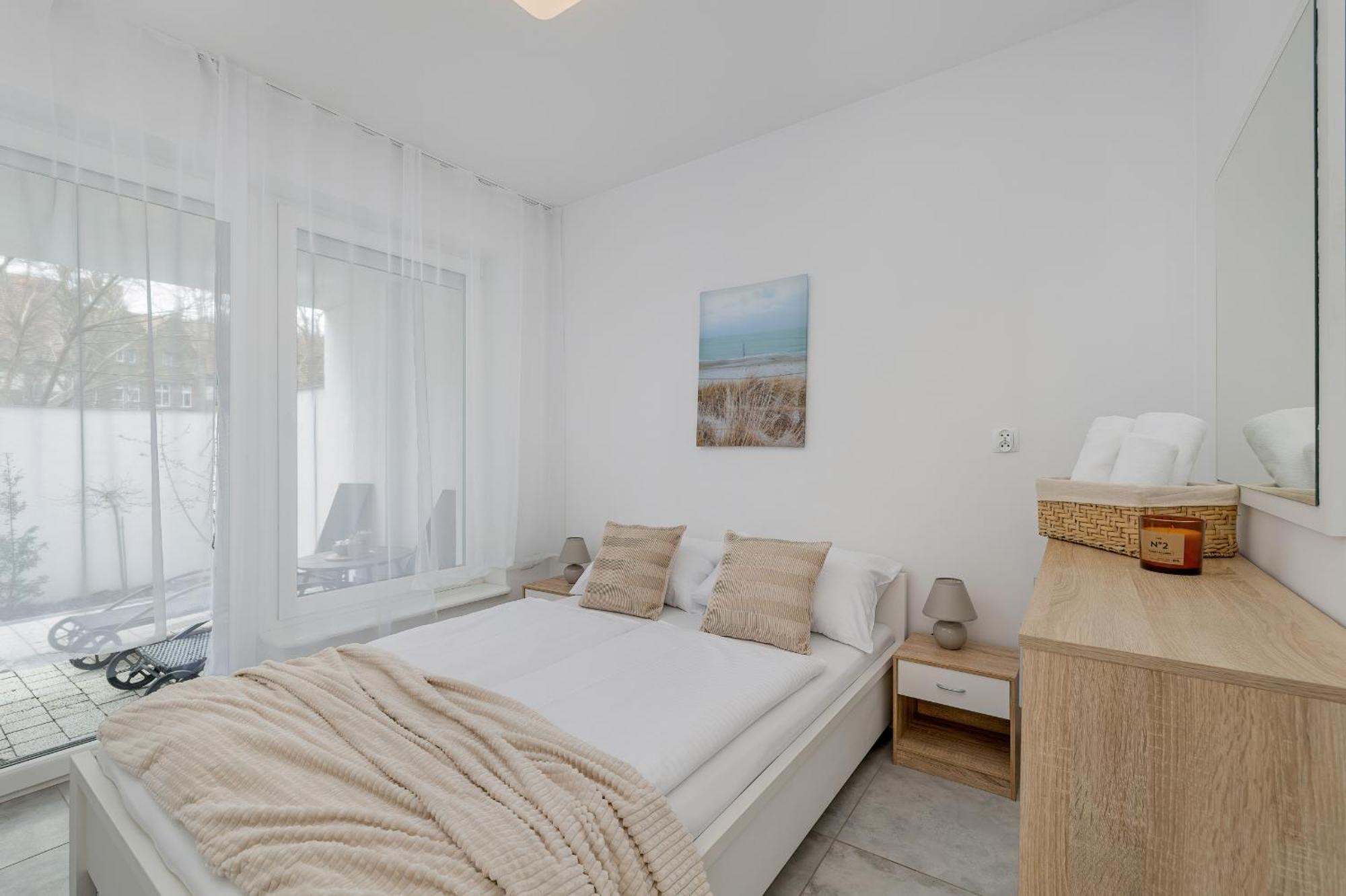 Family Apartments Herberta With Terrace And Parking By Rent Like Home Świnoujście Esterno foto