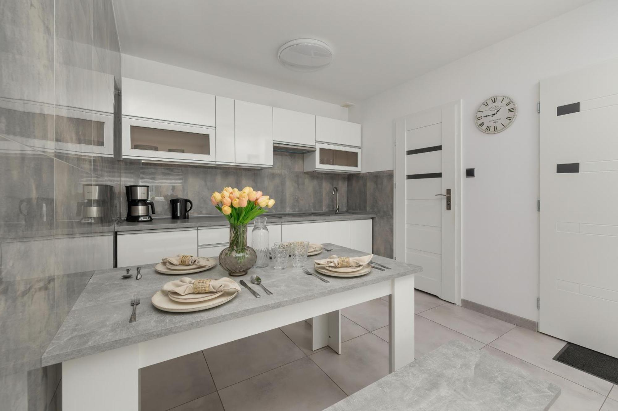 Family Apartments Herberta With Terrace And Parking By Rent Like Home Świnoujście Esterno foto